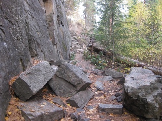 Further along another junction, continued on towards Doctor's Wall, Skaha Bluffs Shady Valley Trail 2014-10.